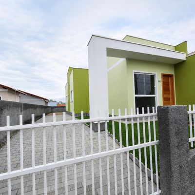 Casa 02 quartos, sendo 01 suíte, passagem lateral espaço nos fundos do terreno - Casa em Benedito, Indaial - à venda - RUBI INVESTIMENTOS IMOBILIÁRIOS LTDA