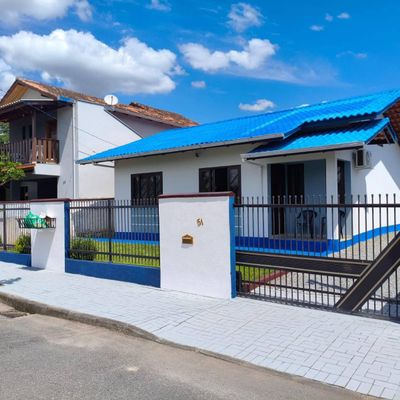CASA + GALPÃO EM NEREU RAMOS - Casa em Nereu Ramos, Jaraguá do Sul - para locação - MG imóveis Ltda.