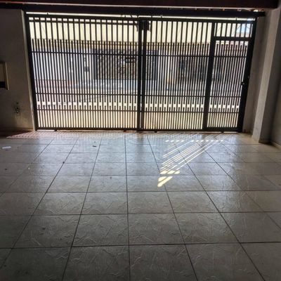 CASA JARDIM CHANGAI C/ CASA NOS FUNDOS