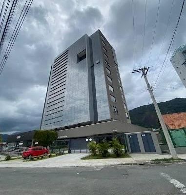 SALA COMERCIAL PARA LOCAÇÃO REGIÃO CENTRAL- CARAGUATATUBA-SP - Salas Comerciais em Centro, Caraguatatuba - para locação - Vilela Imóveis