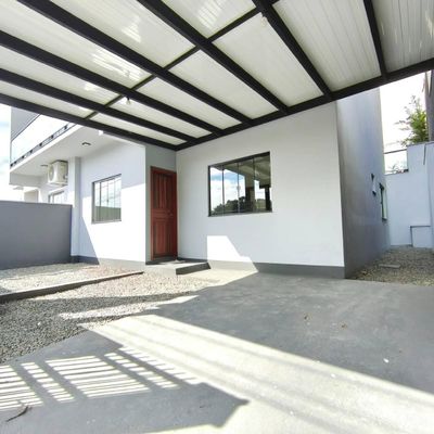 Casa a 900 metros da praia locação anual - Casa em Centro, Barra Velha - para locação - Manacá Negócios Imobiliários