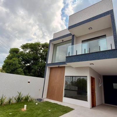 Sobrado com 3 dormitórios à venda, 141 m² por R$ 840.000,00 - Jardim Perola do Atlântico - Itapoá/SC - Sobrado em Jardim Perola do Atlântico, Itapoá - à venda - Nossa Praia Imóveis