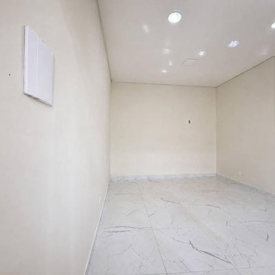 SALA COMERCIAL NO CENTRO DE BALNEÁRIO CAMBORIÚ - Salas Comerciais em Centro, Balneário Camboriú - à venda - LIBERATIO IMOBILIARIA LTDA