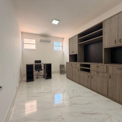 SALA 4 - EDIFÍCIO COMERCIAL PRÓXIMO AO HOSPITAL SANTA CASA - Salas Comerciais em Centro, São João da Boa Vista - para locação - BOCOLI IMÓVEIS