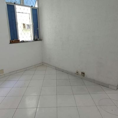 Oportunidade na Tijuca: Sala e Quarto Semimobiliado em Localização Privilegiada