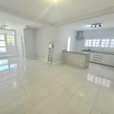 Casa de 4 quartos para alugar no Santa Monica Florianopolis - Casa em Santa Mônica, Florianópolis - para locação - Seiter Imobiliária