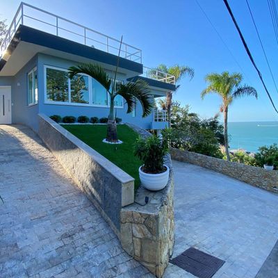 Casa com Vista Panorâmica para o Mar, com 3 suítes, EM 100X - Centro - Bombinhas - SC - Casa de Condomínio em Centro, Bombinhas - à venda - Proposta Imobiliária