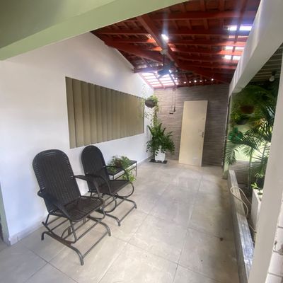 CASA DE 3/4 COM SUÍTE EM EMAÚS