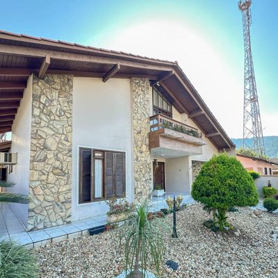 CASA COM 2 SUÍTES + 2 QUARTOS, VILA LALAU - Casa em Vila Lalau, Jaraguá do Sul - à venda - IMOB Imóveis