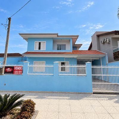 Sobrado Aconchegante - Sobrado em Brejatuba, Guaratuba - à venda - Ferreira Imóveis