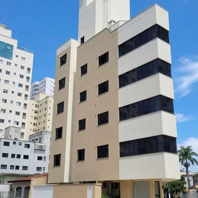 OPORTUNIDADE DE PRÉDIO A VENDA PRÓXIMO A VENIDA BRASIL!!! - Prédio em Centro, Balneário Camboriú - à venda - Praia Imóveis