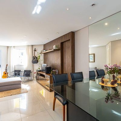 3 Quartos com Suíte no Água Verde - Apartamento em Água Verde, Curitiba - à venda - D18