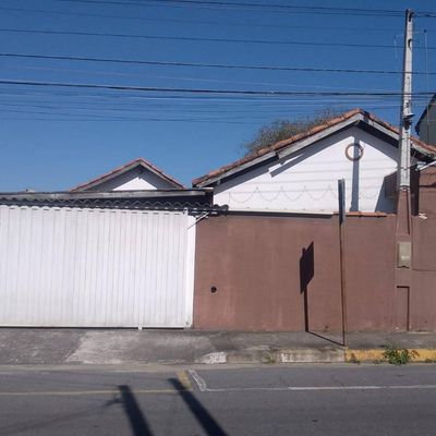 Estilo arquitetônico: Colonial, Rústico, Tradicional, Simples, Popular.