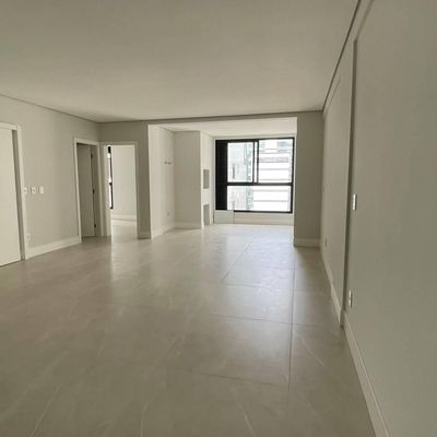 APARTAMENTO NOVO COM 2 SUÍTES NA PRAIA BRAVA EM ITAJAÍ - Apartamento em Praia Brava, Itajaí - à venda - LIBERATIO IMOBILIARIA LTDA