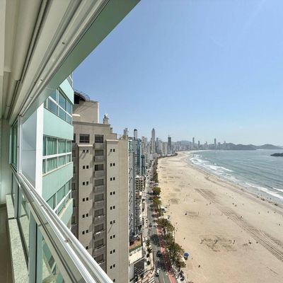 Apartamento FRENTE MAR à venda no Edificio BarraMares no Centro em Balneário Camboriú - Apartamento em Centro, Balneário Camboriú - à venda - WOW Imobiliária Ltda