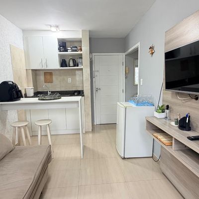 Apartamento para locação anual, mobiliado e equipado, com 1 quarto, 1 vaga de garagem, no bairro Pioneiros, Balneário Camboriú-SC - Apartamento em Pioneiros, Balneário Camboriú - para locação - I3 CORRETORES ASSOCIADOS S/S
