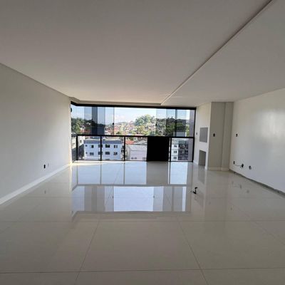 Apartamento com 3 Suítes à Venda no Jaraguá Esquerdo