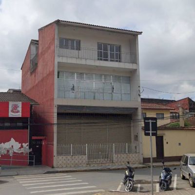 Predio de 3 pavimentos