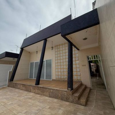 Casa com 4 quartos à Venda, Centro - Aracaju