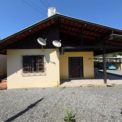 Casa com 1 Suíte + 2 Dormitórios e Quitinete | À Venda - Casa em Ressacada, Itajaí - à venda - TAB Imóveis