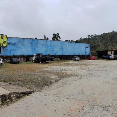 Aluga-se Terreno de 4.200m², ótimo para garagem de Caminhões e manutenção, etc...,j no Jardim Itapeva, Mauá-SP - Terreno em Jardim Itapeva, Mauá - para locação - Paula & Abreu Imóveis
