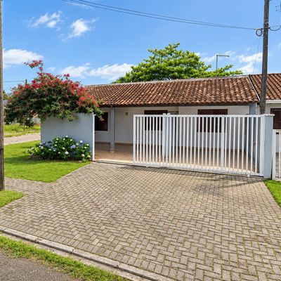 Casa a 04 quadras do Mar - Casa Geminada em Brejatuba, Guaratuba - para temporada - Ferreira Imóveis