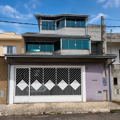 Sobrado a Venda - Sobrado em Jardim Quaresmeira, Suzano - à venda - Primus Negócios Imobiliários LTDA