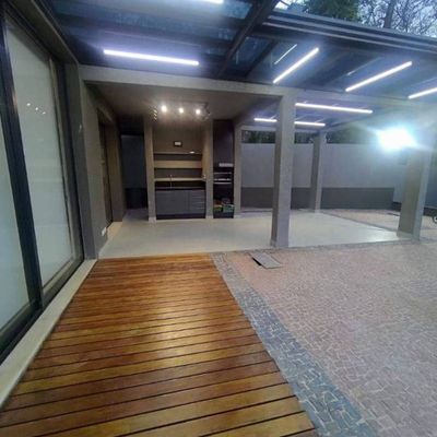 Sobrado à venda, 311 m² por R$ 2.490.000,00 - Nova Gardênia - Atibaia/SP - Sobrado em Nova Gardênia, Atibaia - à venda - Um Imóvel