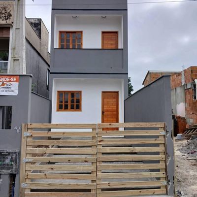Sobrado com 2 quartos - Florianópolis