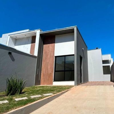 Casa em Jardim das Oliveiras, São Lourenço