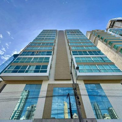 Apartamento Quadra Mar finamente Mobiliado em Meia Praia 4 suítes e 3 vagas Vista Mar ( Avalia Permuta) - Apartamento em Meia Praia, Itapema - à venda - Exxa imoveis litoral LTDA
