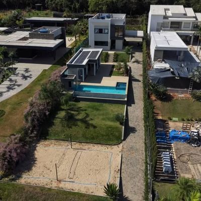 Casa à Venda em Carmo do Cajuru - Condomínio Fechado 1400 M²