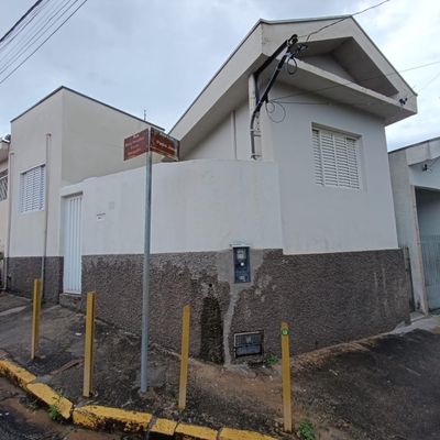 CASA COM OTIMO PREÇO A VENDA/NAO ACEITA FINANCIAMENTO - Casa em Vila Operária, São João da Boa Vista - à venda - BOCOLI IMÓVEIS