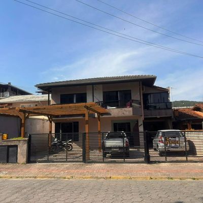 Casa com 7 quartos à Venda, José Amândio - Bombinhas