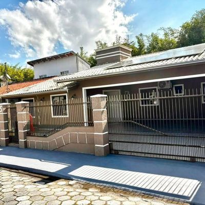 CASA NO RESIDENCIAL ALVORADA - CORDEIROS, ITAJAÍ - Casa em Cordeiros, Itajaí - para locação - Brava Norte Imóveis