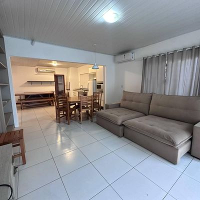 CASA NA PRAIA BRAVA, ITAJAÍ - Casa em Praia Brava, Itajaí - para locação - Brava Norte Imóveis