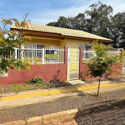 Casa com 2 quartos - Nova Santa Rita