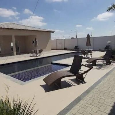Casa em Condomínio com 2 quartos, Moreira César - Pindamonhangaba