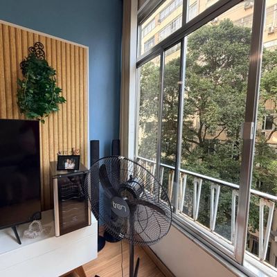 Apartamento à venda de 3 quartos com charme e praticidade a passos do metrô e da praia em Copacabana, Rio de Janeiro, RJ - Apartamento em Copacabana, Rio de Janeiro - à venda - MIGUEZ IMOBILIÁRIA