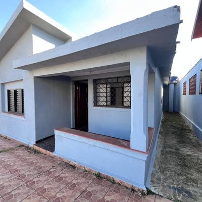 Casa para Alugar com 4 Quartos e Quintal – Chácara Machadinho I – Americana/SP - Casa em Chácara Machadinho I, Americana - para locação - Imovibe Imóveis Ltda.