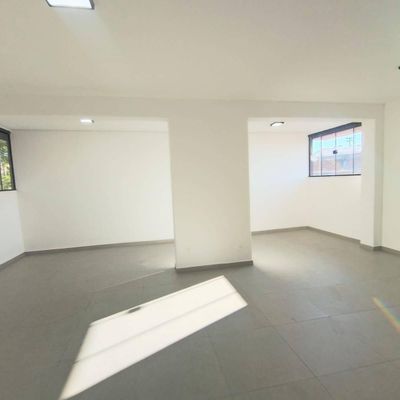 Sala Comercial 15M² Para Locação | Av Dona Gertrudes - Comercial em Alvinópolis, Atibaia - para locação - Vértice Imobiliária