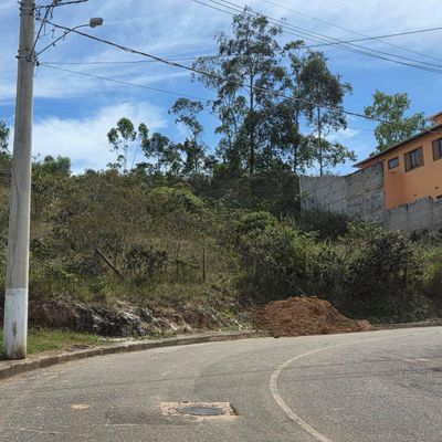 LOTE COM 445 M2 NA RUA EXPEDITO FININHO BANDEIRINHAS CMD