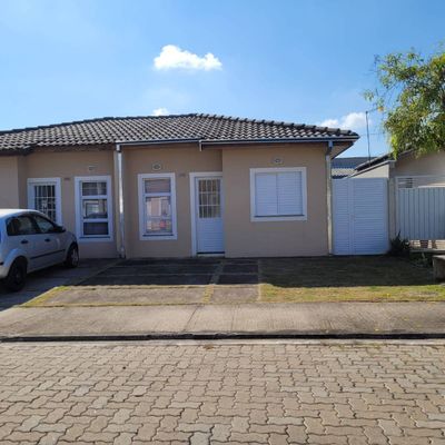 Casa em Condomínio com 2 quartos, Água Preta - Pindamonhangaba