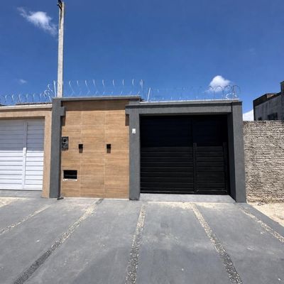 CASA 2/4- BAIRRO CAJUPIRANGA