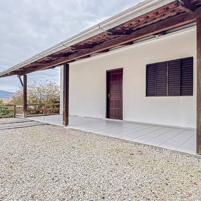 Casa com 3 Dormitórios na Água Verde! - Casa em Água Verde, Blumenau - à venda - CONCEITO IMOBILIARIA LTDA