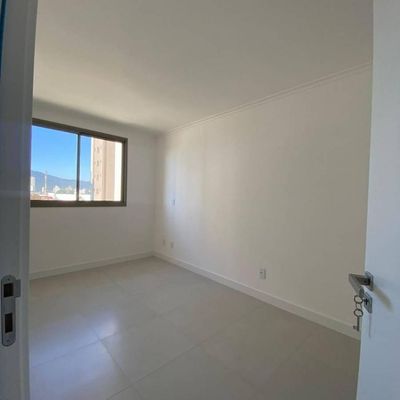 Apartamento Novo 2 suítes no Centro de Balneário Camboriú