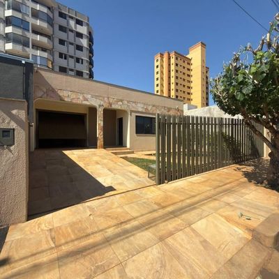 WT-1511 - Comercial com 3 quartos, Vila Carolina - Rio Verde - Comercial em Vila Carolina, Rio Verde - para locação - Futura Imóveis