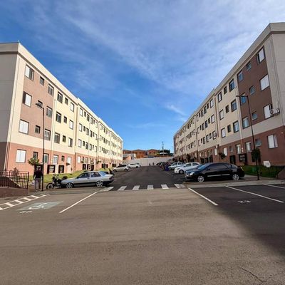 Apartamento no Condominio Lar Madrid