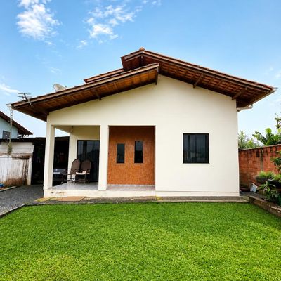 Casa com 3 quartos à Venda, Rio da Luz - Jaraguá do Sul