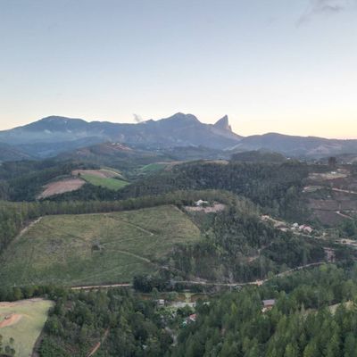 Terreno em condomínio fechado (30 mil metros) com vista para Pedra Azul - Terreno em Pedra Azul, Domingos Martins - à venda - Majoris Imóveis Ltda
